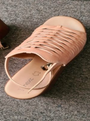 Ladies Second Hand Shoes